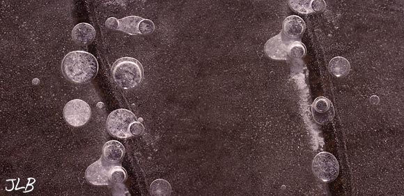 dock-ice-bubble-trail.jpg